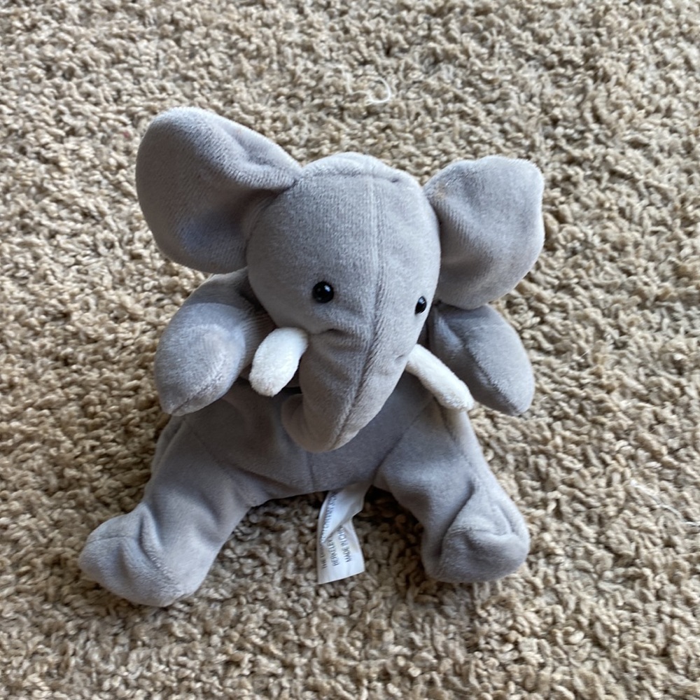 8” Discovery Channel Elephant- Vintage